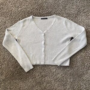 Brandy Melville Cropped Sweater